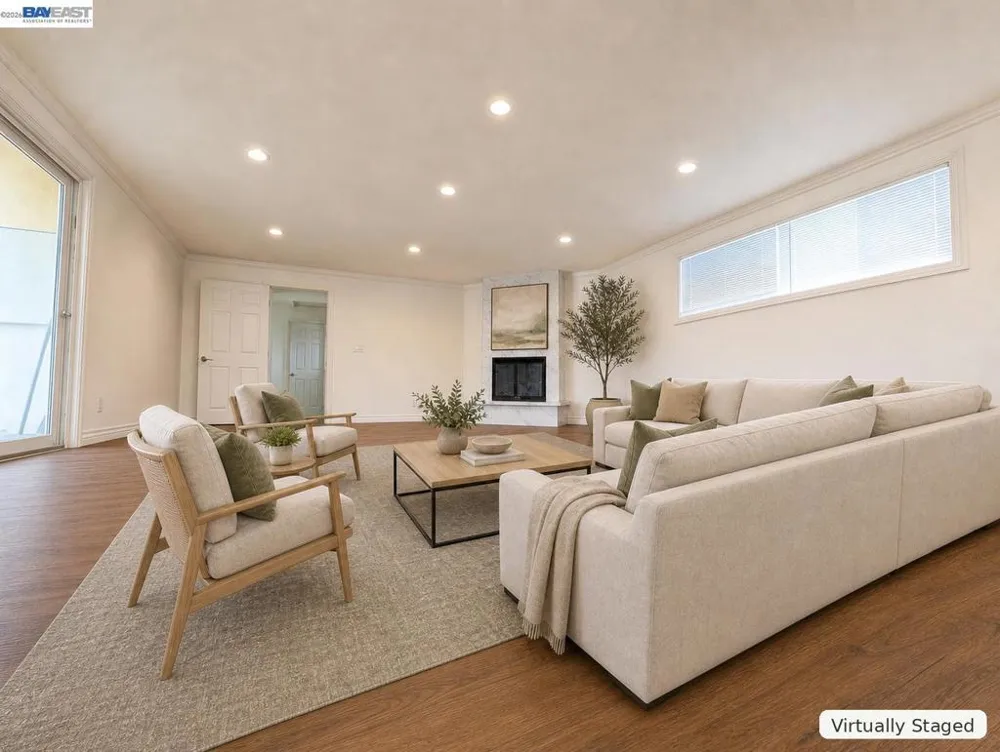 4125 Los Coyotes Diagonal Lakewood, CA 90713