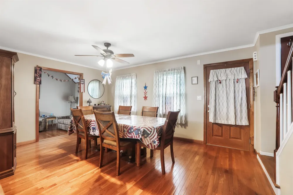354 COLONIA BLVD Woodbridge, NJ 07067