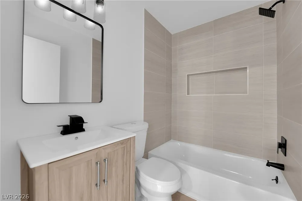 3502 Gold Sluice Avenue North Las Vegas, NV 89032