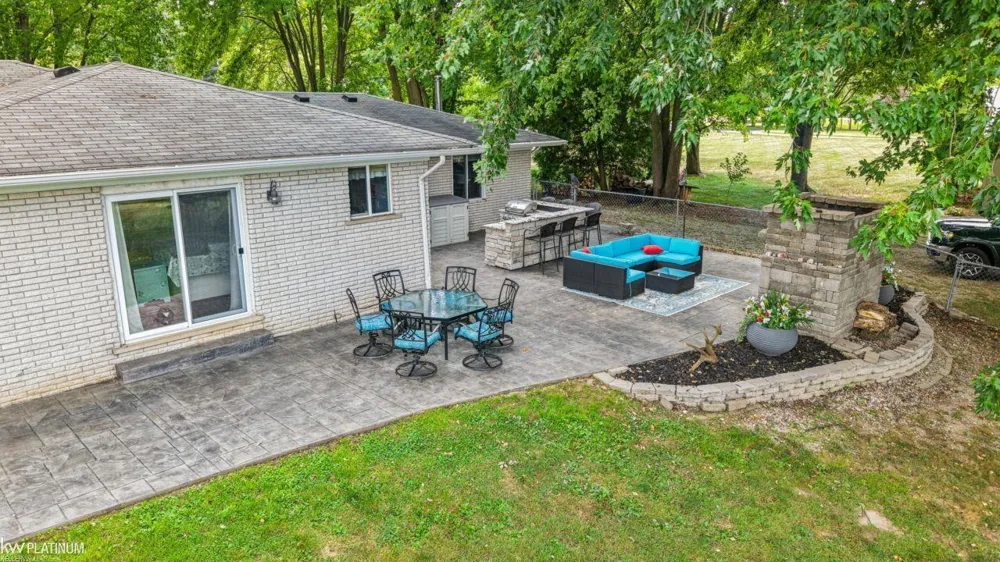 49199 Fairchild Road Macomb Township, MI 48042