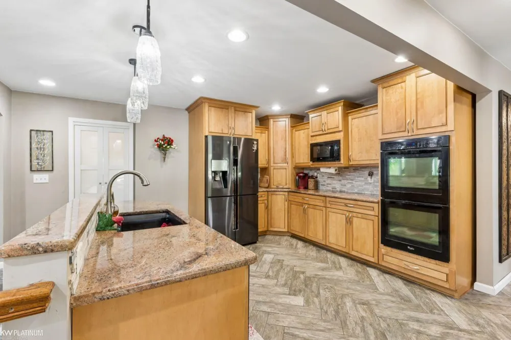 49199 Fairchild Road Macomb Township, MI 48042