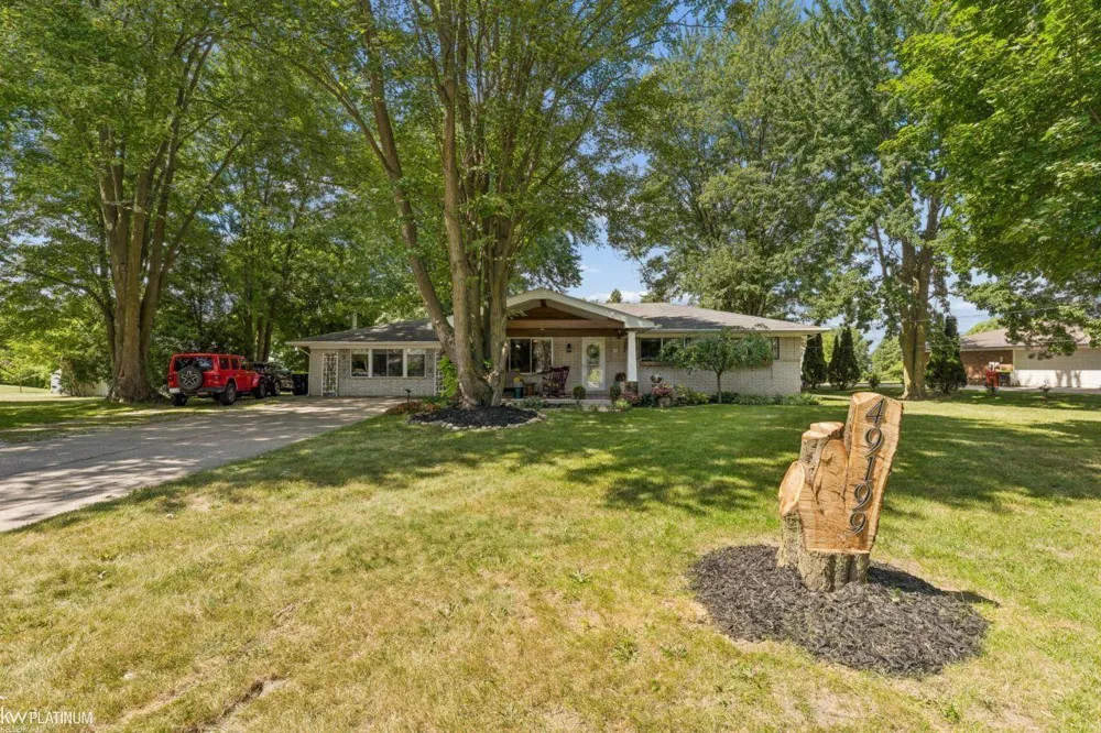 49199 Fairchild Road Macomb Township, MI 48042