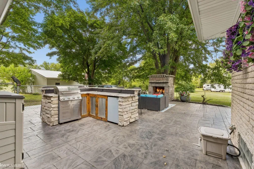 49199 Fairchild Road Macomb Township, MI 48042