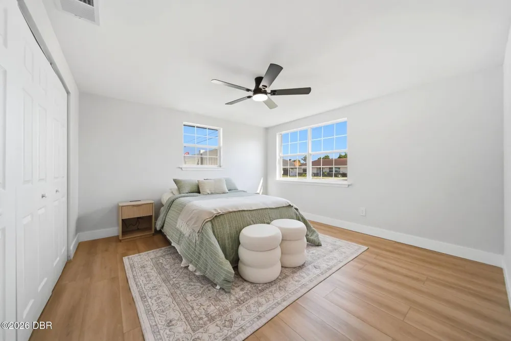 1280 Saxon Boulevard Deltona, FL 32725