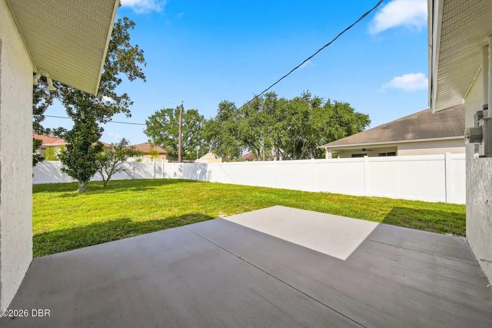 1280 Saxon Boulevard Deltona, FL 32725