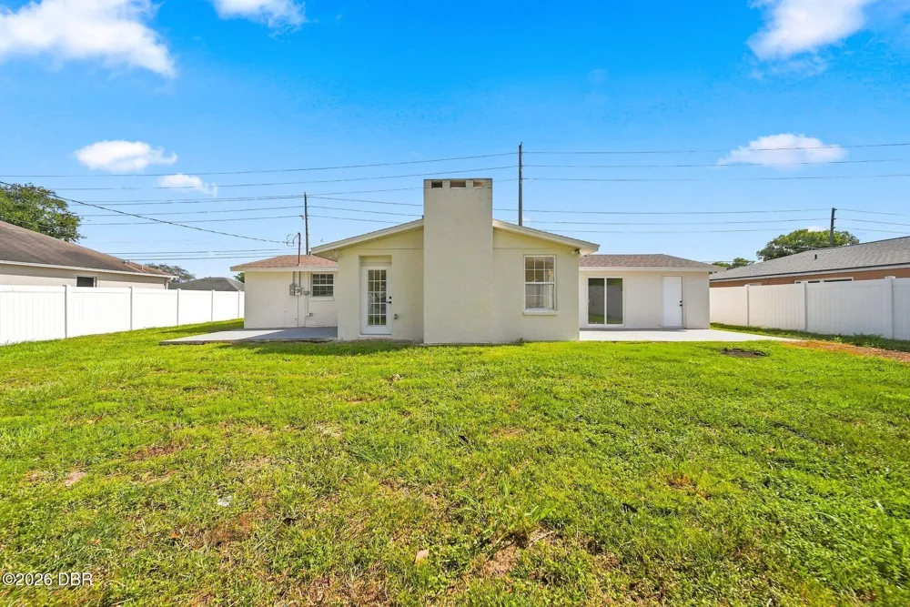1280 Saxon Boulevard Deltona, FL 32725