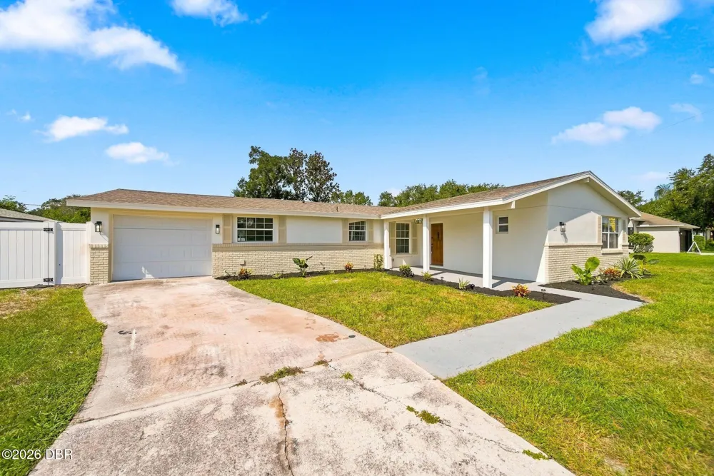 1280 Saxon Boulevard Deltona, FL 32725
