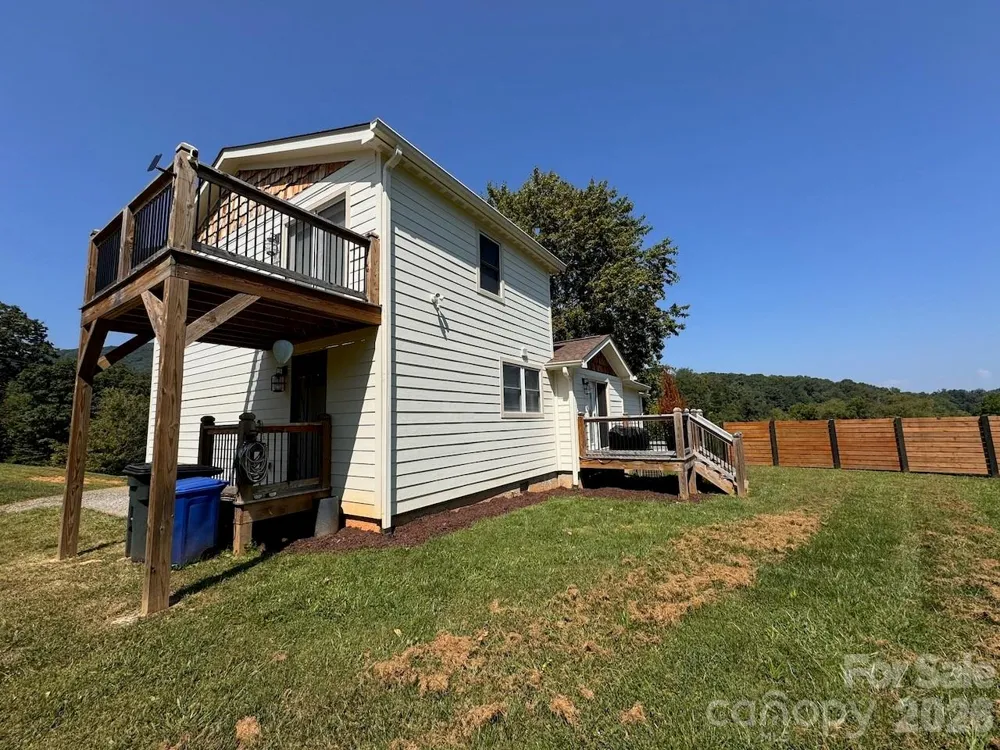 255 Dix Creek No 1 Road Leicester, NC 28748