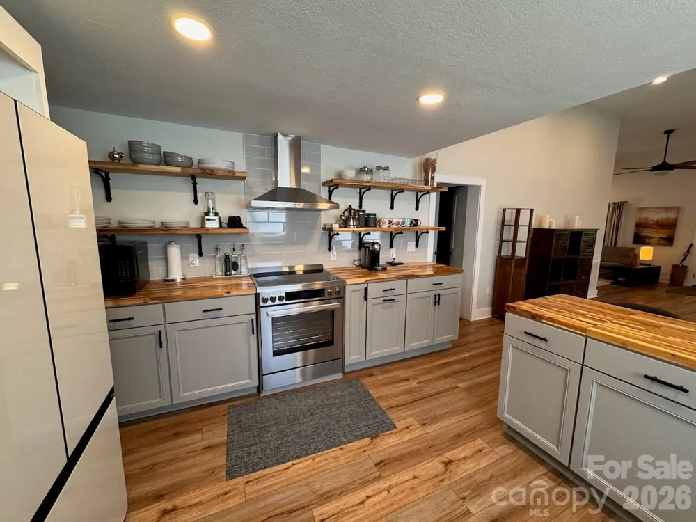255 Dix Creek No 1 Road Leicester, NC 28748