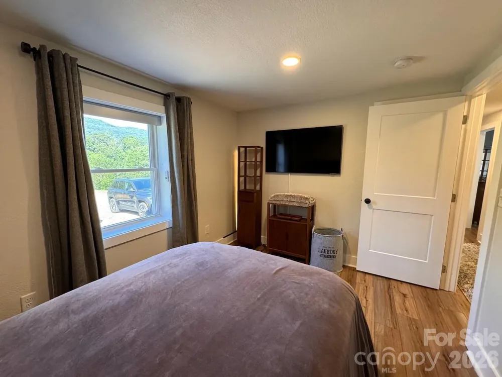 255 Dix Creek No 1 Road Leicester, NC 28748