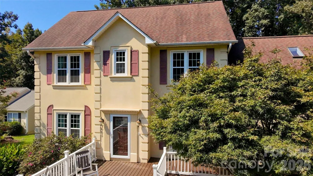 7605 Keating Drive Oak Ridge, NC 27310