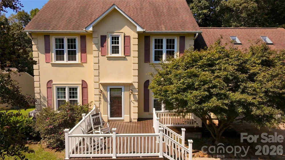 7605 Keating Drive Oak Ridge, NC 27310