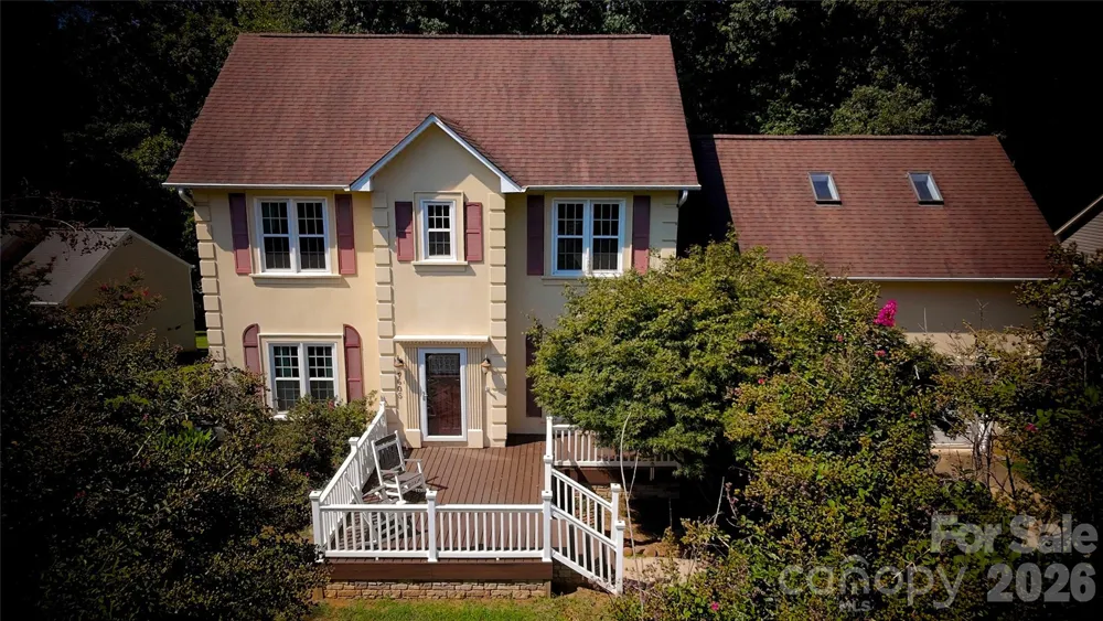 7605 Keating Drive Oak Ridge, NC 27310