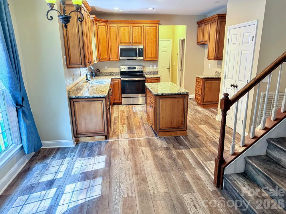 7605 Keating Drive Oak Ridge, NC 27310