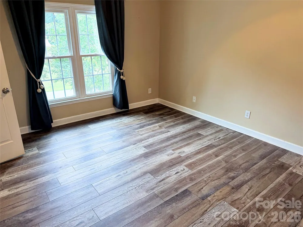 7605 Keating Drive Oak Ridge, NC 27310