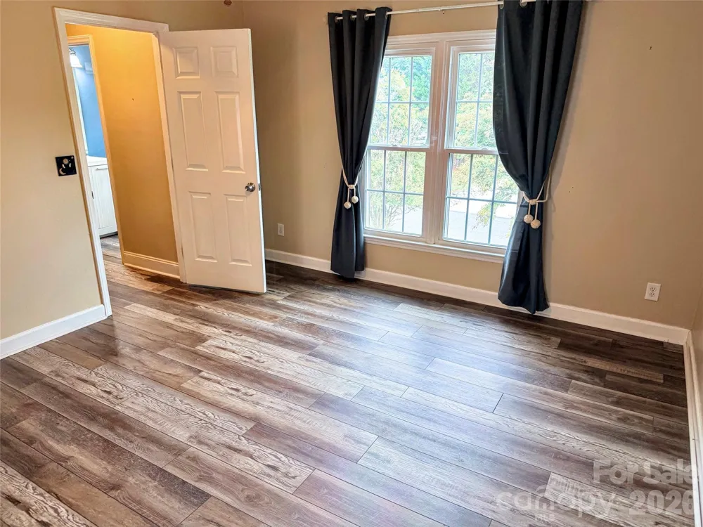 7605 Keating Drive Oak Ridge, NC 27310