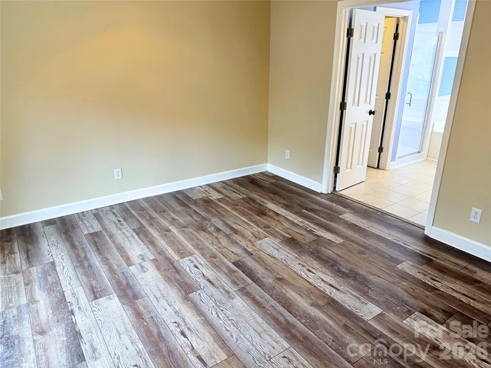 7605 Keating Drive Oak Ridge, NC 27310