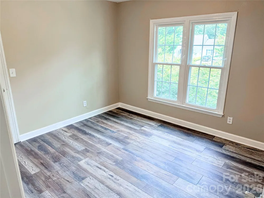 7605 Keating Drive Oak Ridge, NC 27310