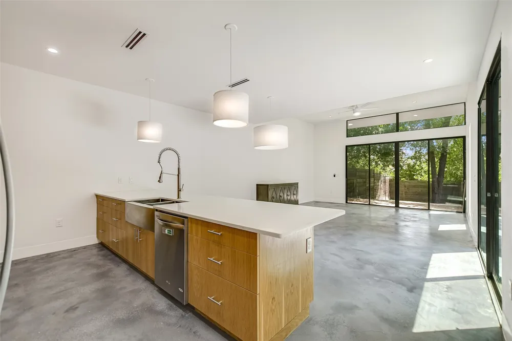 3801 Grayson Lane #B Austin, TX 78722