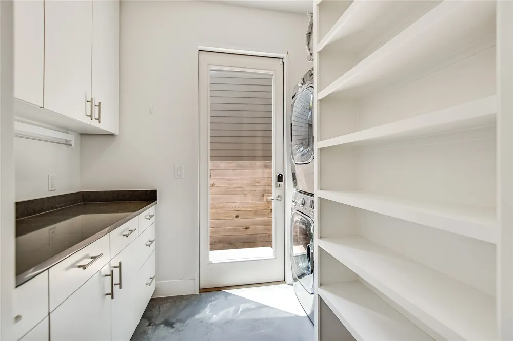 3801 Grayson Lane #B Austin, TX 78722