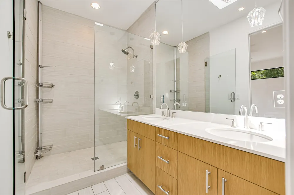 3801 Grayson Lane #B Austin, TX 78722