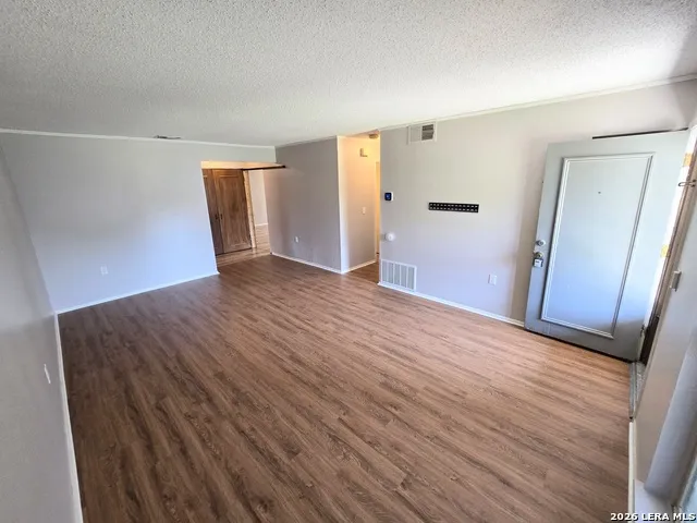 9914 FLATLAND TRL Converse, TX 78109
