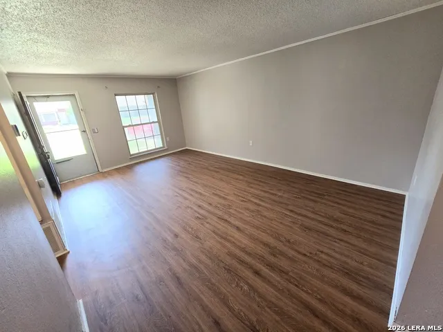 9914 FLATLAND TRL Converse, TX 78109
