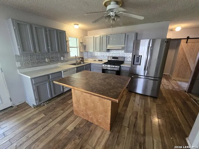9914 FLATLAND TRL Converse, TX 78109
