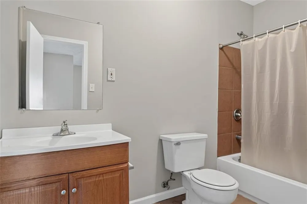 8340 Beechwood Trace Riverdale, GA 30274