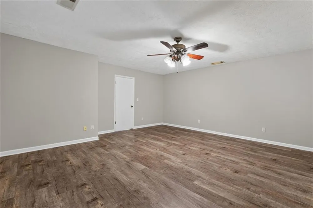 8340 Beechwood Trace Riverdale, GA 30274