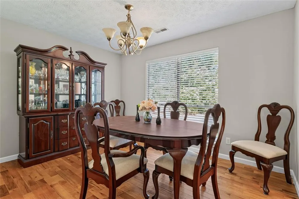 8340 Beechwood Trace Riverdale, GA 30274