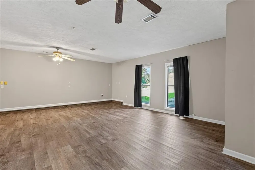8340 Beechwood Trace Riverdale, GA 30274