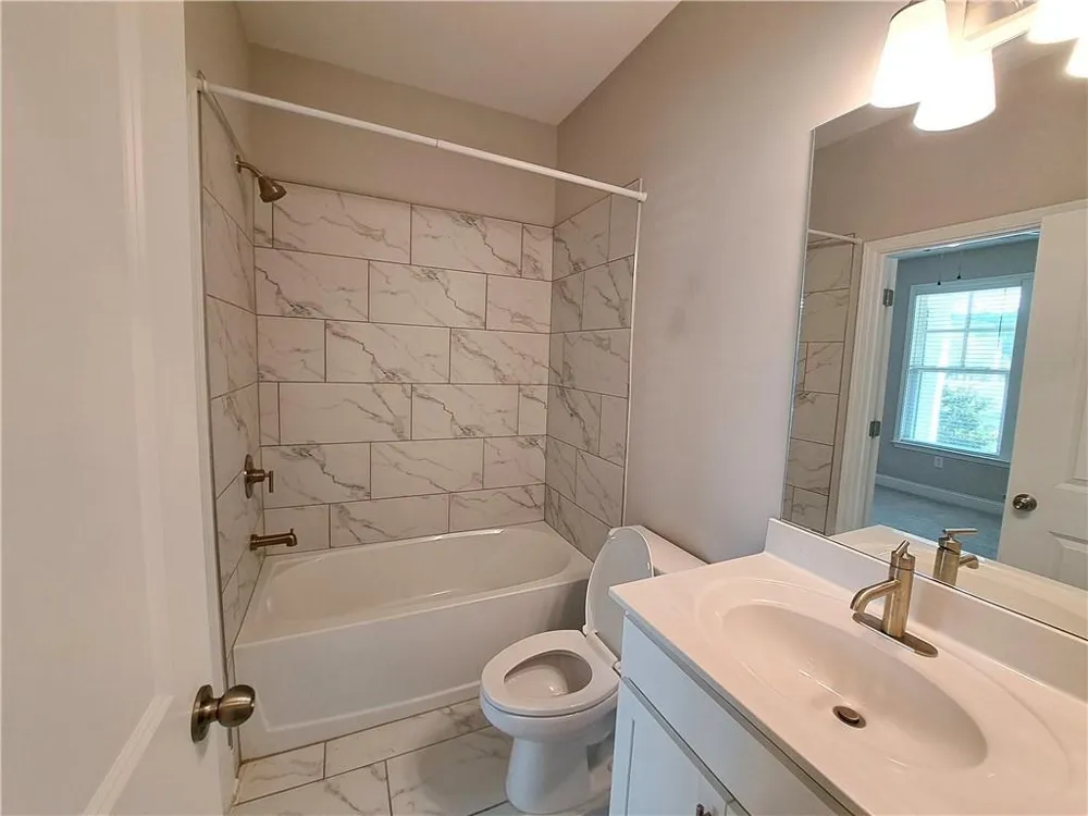 637 Stan Hope Lane Suwanee, GA 30024