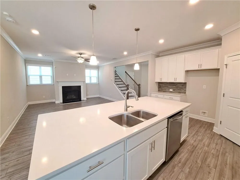 637 Stan Hope Lane Suwanee, GA 30024