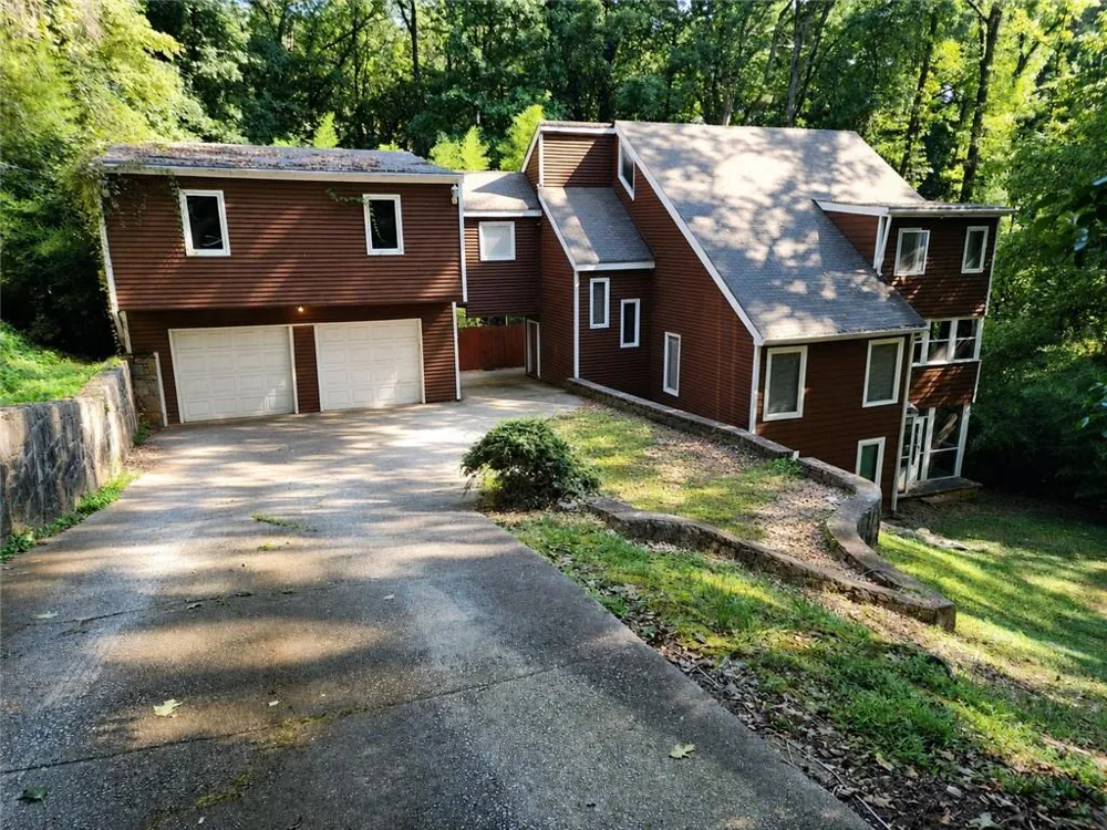 258 Kenilworth Circle Stone Mountain, GA 30083