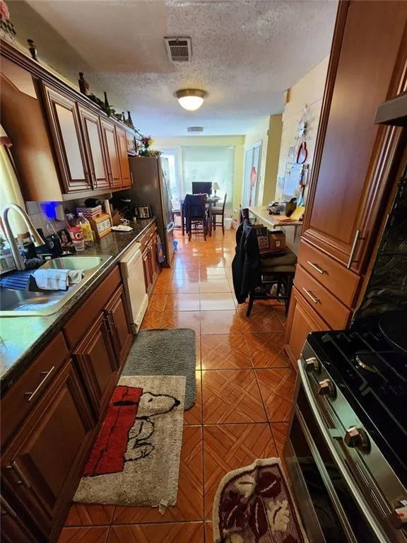 258 Kenilworth Circle Stone Mountain, GA 30083