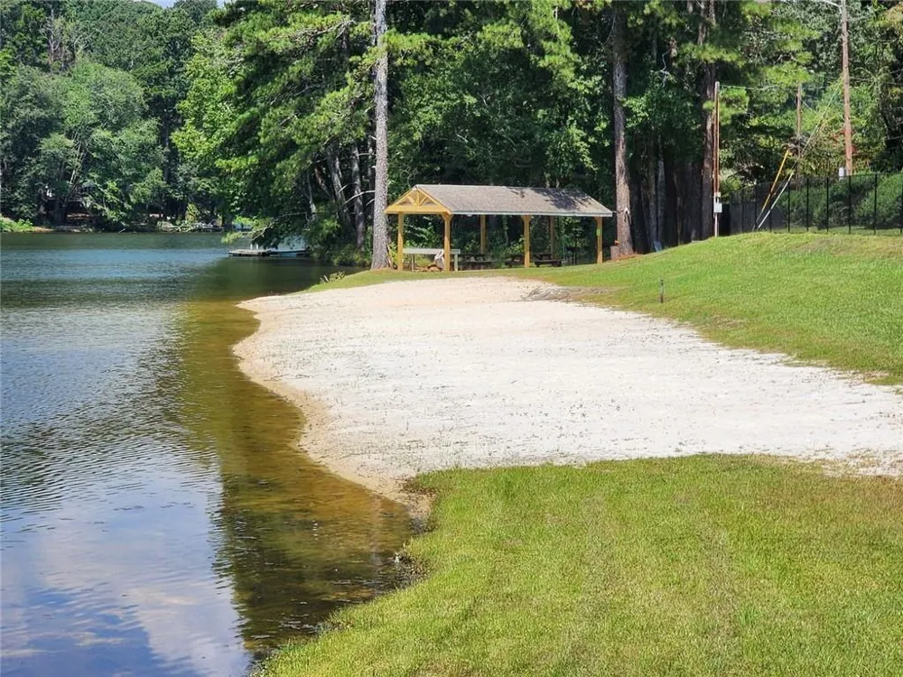 258 Kenilworth Circle Stone Mountain, GA 30083