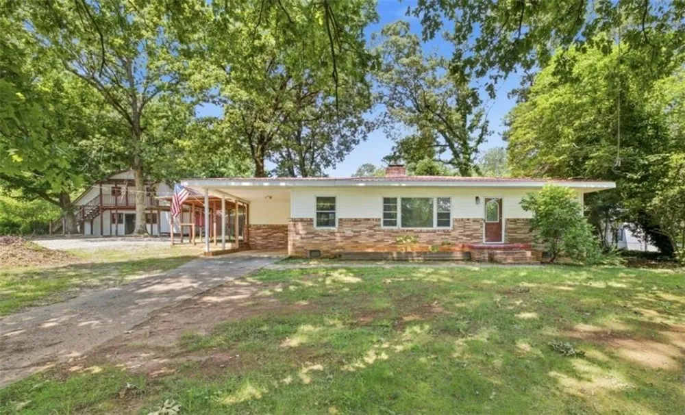 151 Tiny Ridge Drive Cornelia, GA 30531