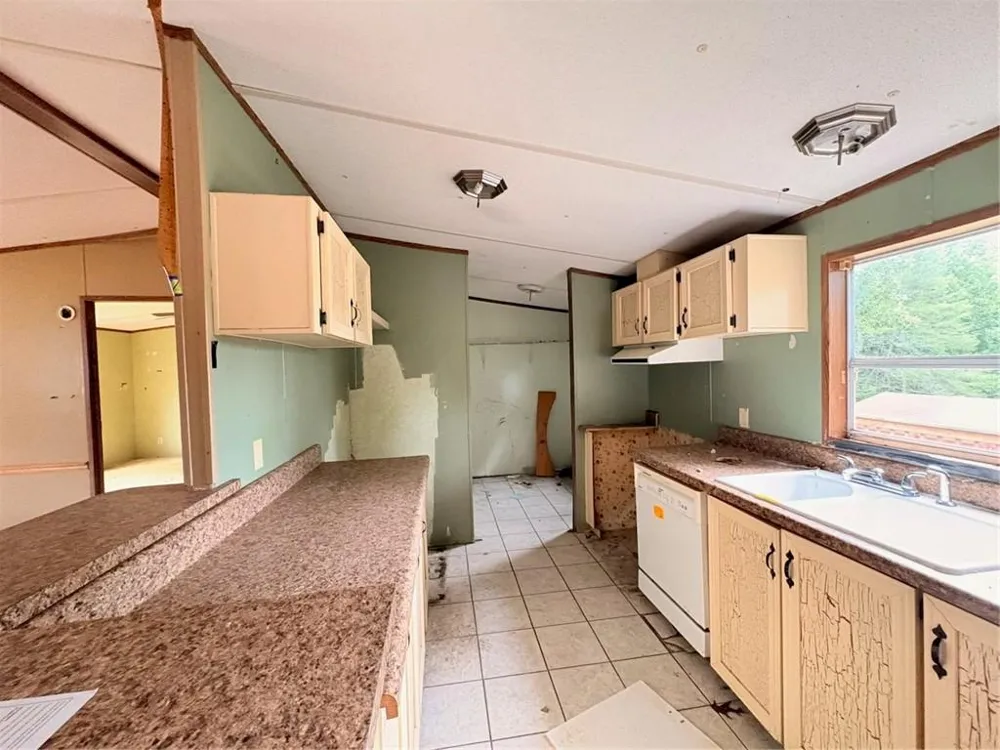 71 Elm Street Blue Ridge, GA 30513