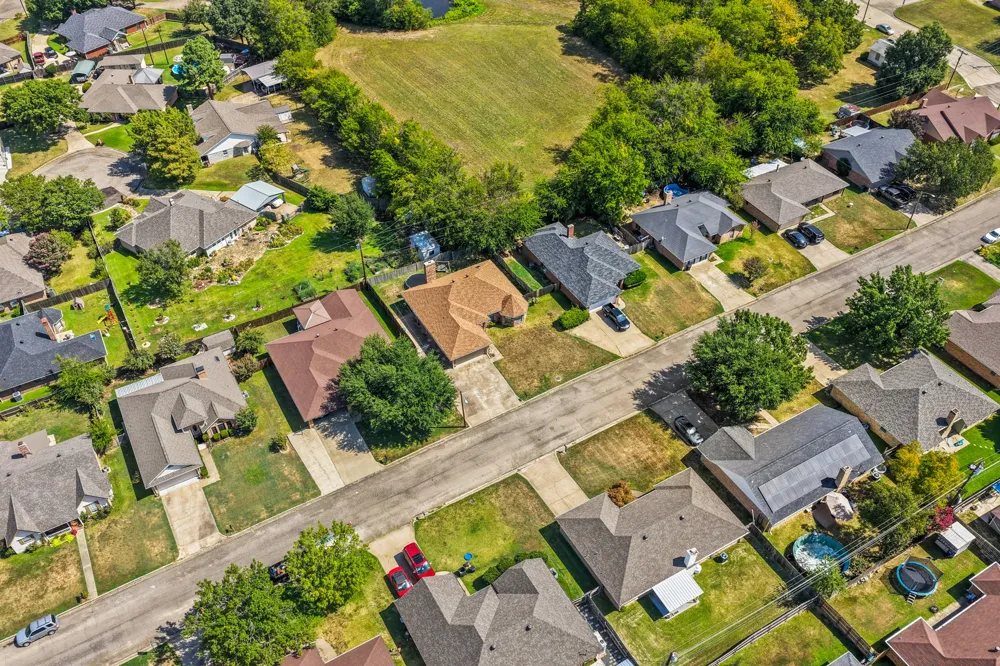 1100 Markeda Sulphur Springs, TX 75482