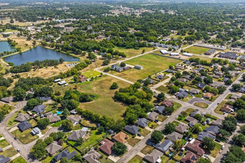 1100 Markeda Sulphur Springs, TX 75482