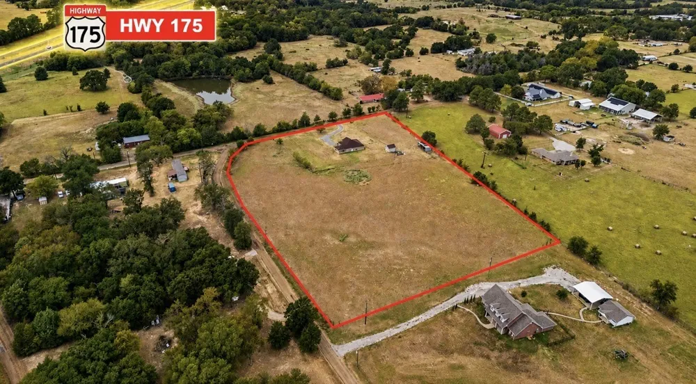 11962 County Road 2918 Eustace, TX 75124