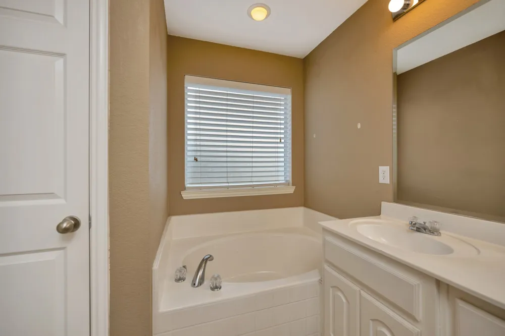 11501 Emory Trail Fort Worth, TX 76244