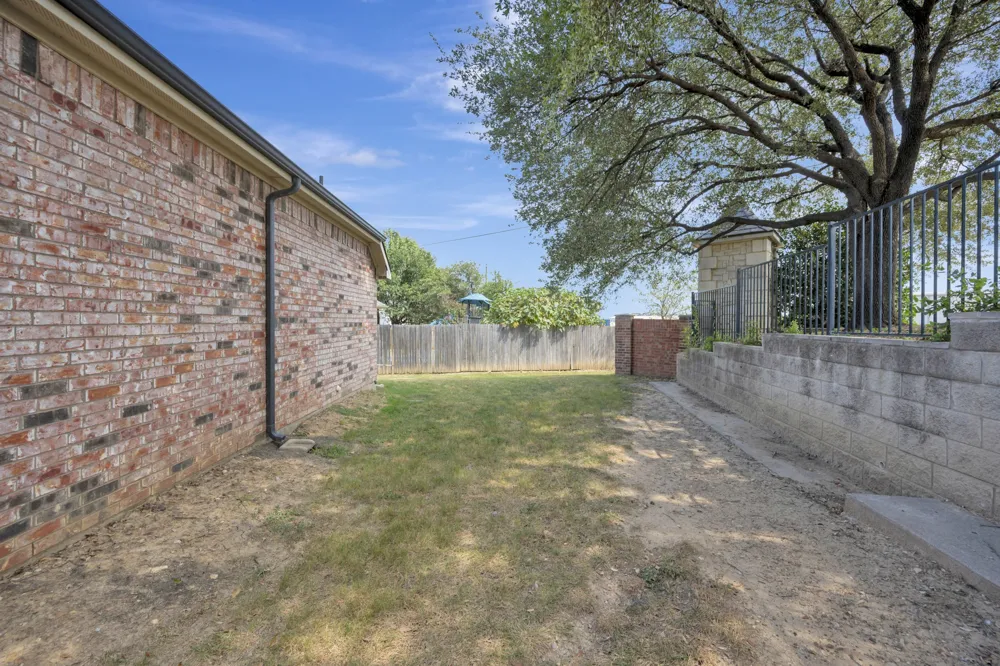 11501 Emory Trail Fort Worth, TX 76244