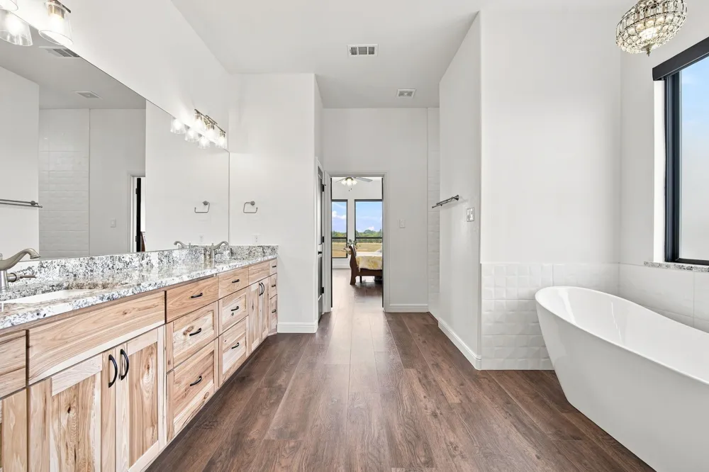 140 Lone Elm Road Waxahachie, TX 75167