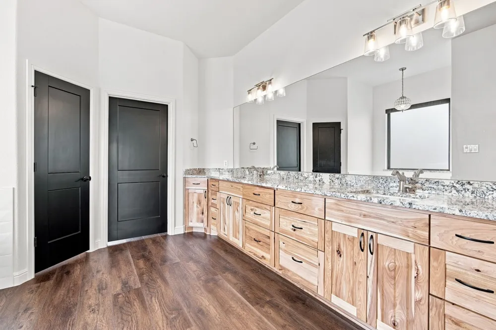 140 Lone Elm Road Waxahachie, TX 75167