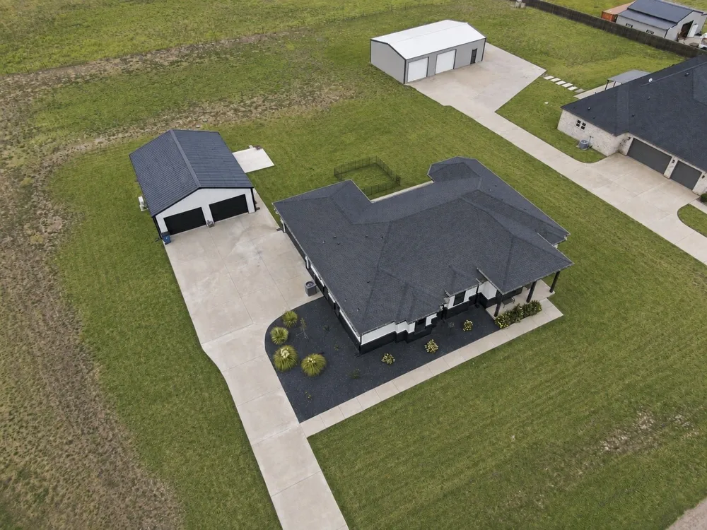 140 Lone Elm Road Waxahachie, TX 75167