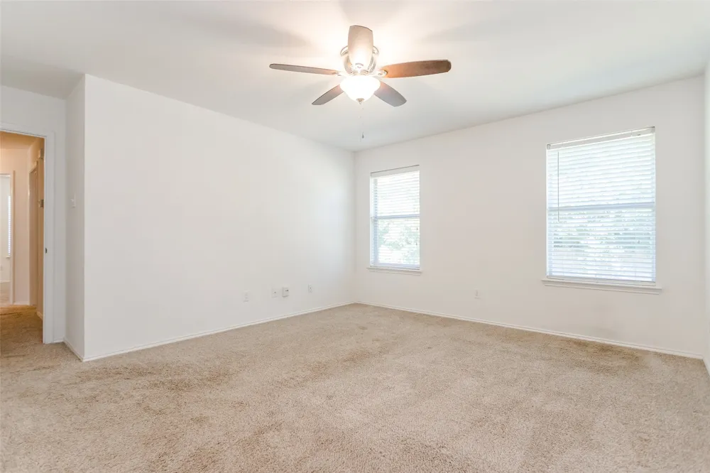 1513 S 3rd Street S Midlothian, TX 76065
