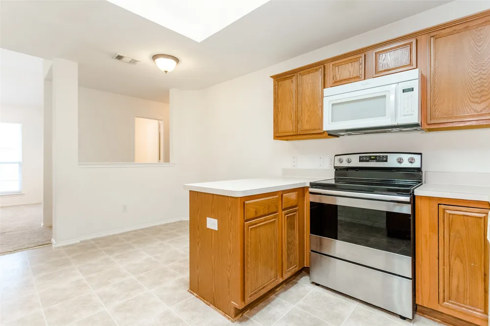1513 S 3rd Street S Midlothian, TX 76065