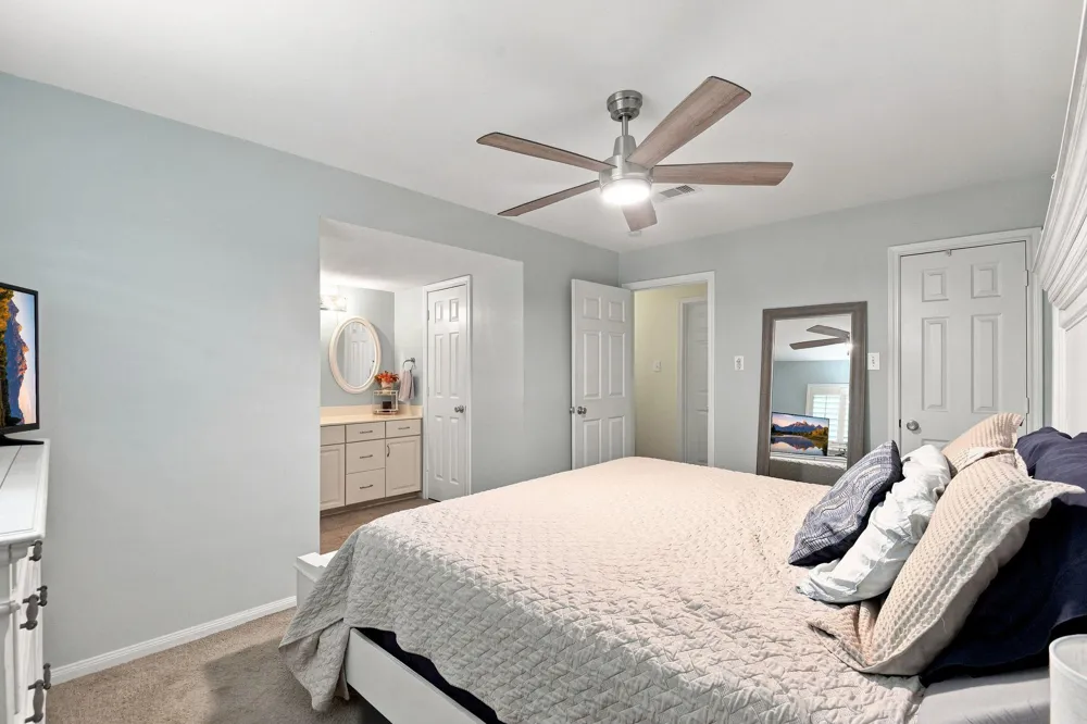 1913 Driftwood Lane Galveston, TX 77551